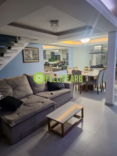 Lindo Sobrado de Alto Padrão na Nova Poá - 220m² com Acabamento de ótima qualidade