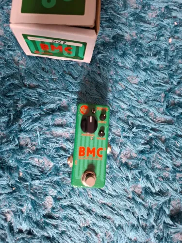 E.W.S. Japan BMC 2 - Pedal equalizador médios parametricos