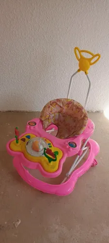Vendo andador infantil 