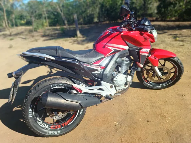 Twister 250 2018 enplacada
