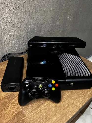 ?Xbox 360 Super Slim RGH + Kinect + Controle + Jogos (Completo)?