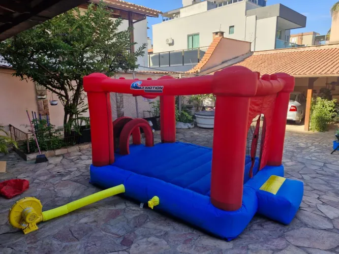 Castelo inflável