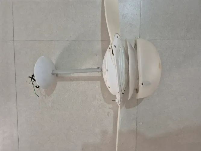 Ventilador spirit 127 v usado-2 pás