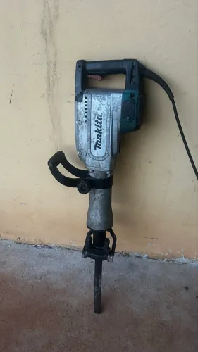 Martelo Demolidor Makita 15kg HM1304 (Original) - Encaixe Sextavado 30mm