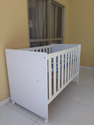 Berço com colchão