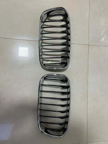 GRADE DIANTEIRA ORIGINAL BMW M135i e M140i