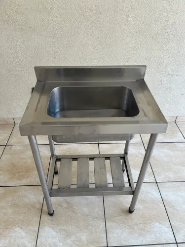 Pia compacta em aço inox 60cm x 42xm