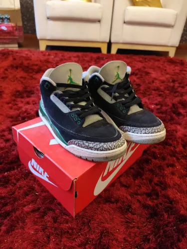 Jordan 3 Pine Green 