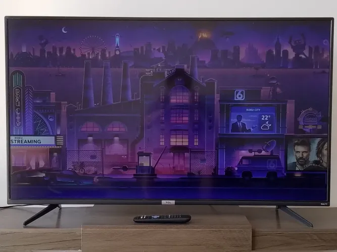 TV LED 50' SMART 4K TCL Roku