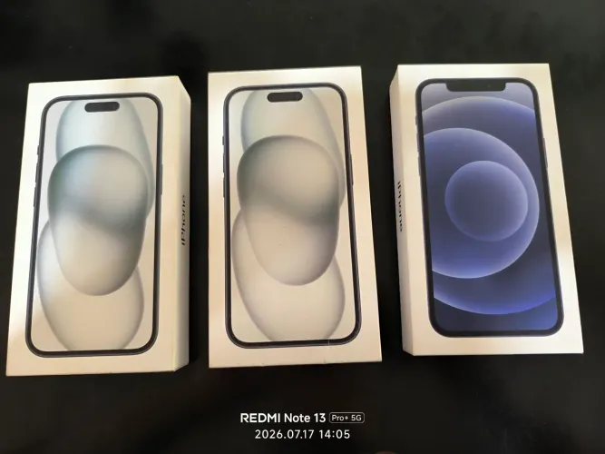 Caixas de Iphones/12 e 15
