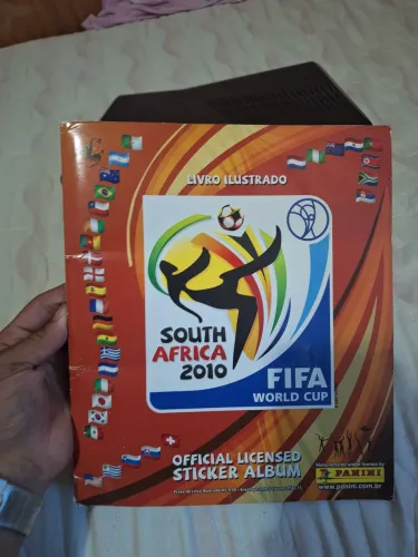 Álbum da copa 2010(completo) álbum de 2014 vai de brinde