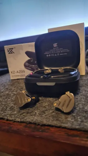 Fones kz zsn pro + adaptador Bluetooth KZ AZ09