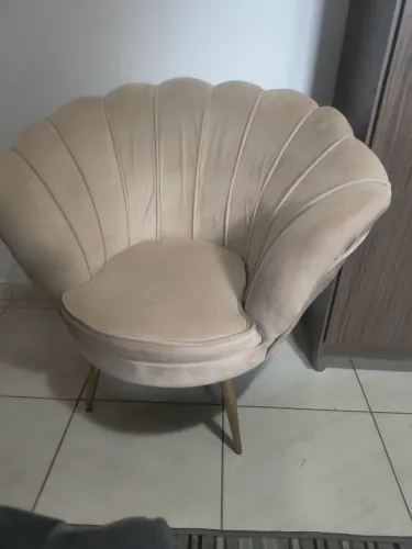 Vendo poltrona pétala em ótimo estado