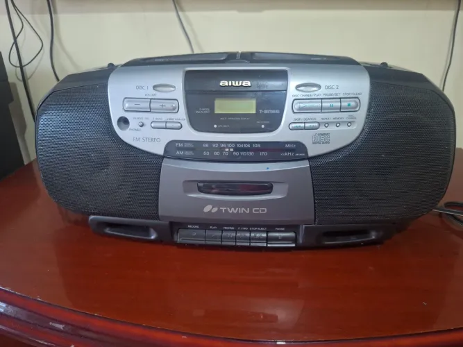 Rádio Aiwa Csd-es600 Twin Cd Cassete Boombox Vintage Anos 90
