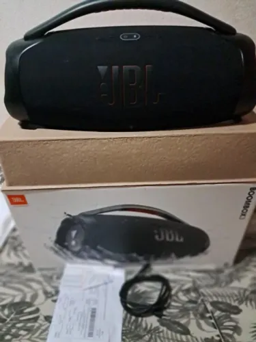 Estou vendendo está caixa de som JBL