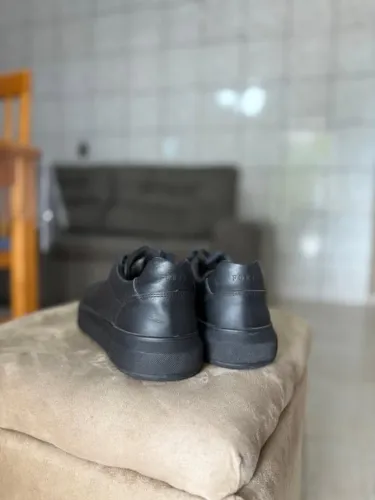 Sapatênis Forinc couro legítimo! Tamanho 39