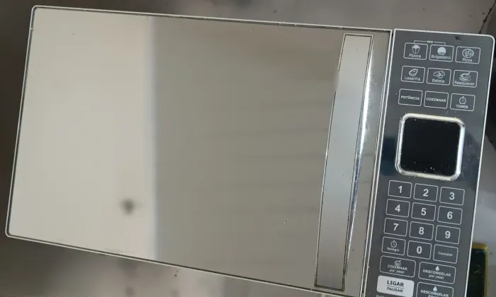 Microondas espelhado