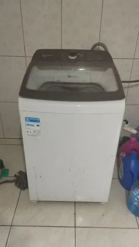 Vendo móveis e eletrodomésticos semi novos. Motivo da venda .Mudança para outro estado