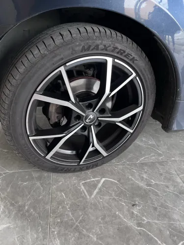 Troco rodas 18 5/114 pelas originais do civic g10 2020