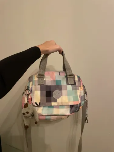 Bolsa kippling transversal