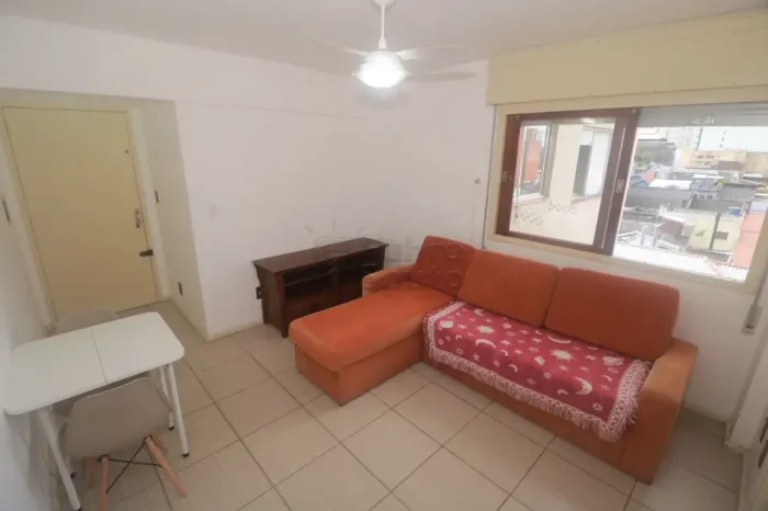 Kitnet no Condomínio Bahia Blanca - Praticidade e Localização Estratégica no Centro