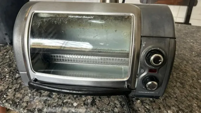 VENDO: DOIS FORNINHOS ELÉTRICOS