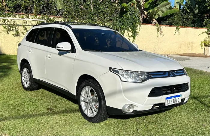 Mitsubishi Outlander 2.0 16V 160cv Aut. 2015