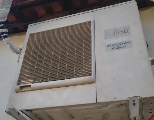 Ar Fujitsu 27 mil BTUs