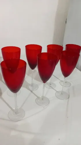 Taças Vermelhas