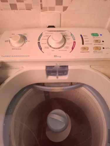 Máquina lavar Electrolux 8kg com defeito