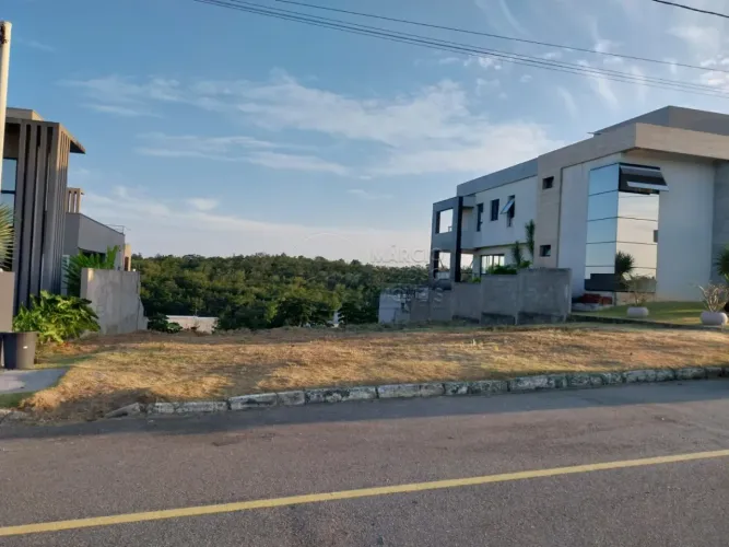 Terreno com 688m² à venda no Condomínio Green Park em Guaxuma