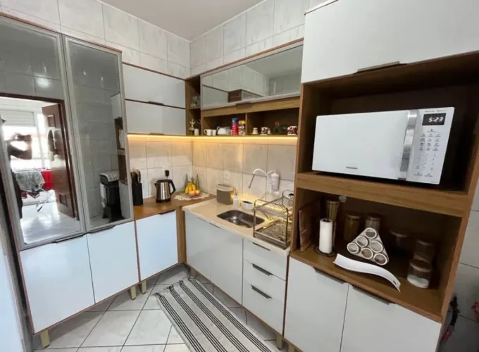 Cozinha com 02 meses de uso