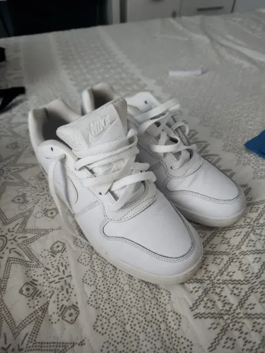 Tênis Nike Branco Tamanho 39