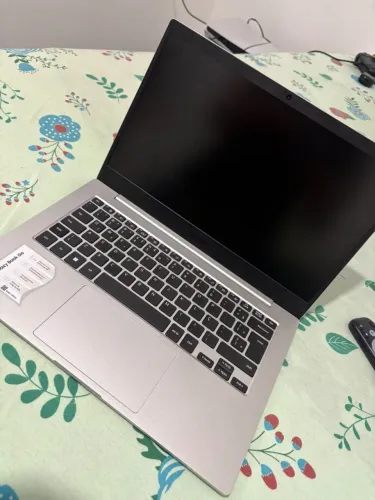 Galaxy Book GO