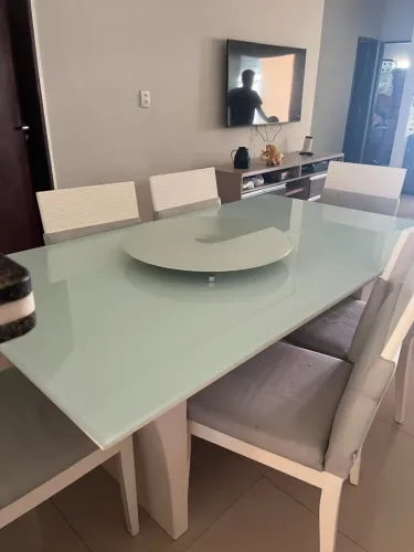 Mesa de Jantar 6 Lugares com Vidro Laqueado + 6 Cadeiras