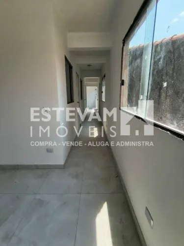 OTIMA CASA PARA LOCAÇÃO EM UMA TRAVESSA DA BENEDITO CESÁRIO DE OLIVEIRA.