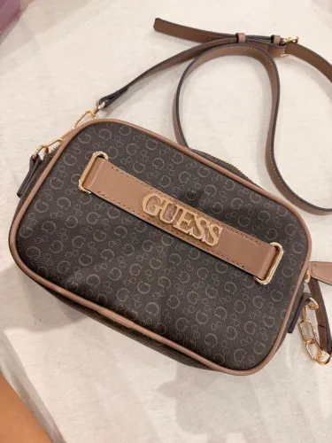 Bolsa Guess Feminina - Nova - Importada dos EUA