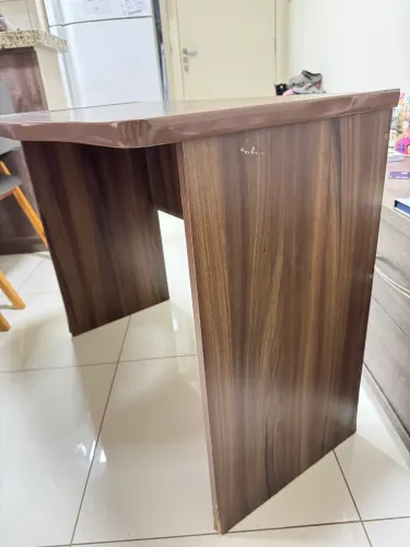 Mesa escrivaninha