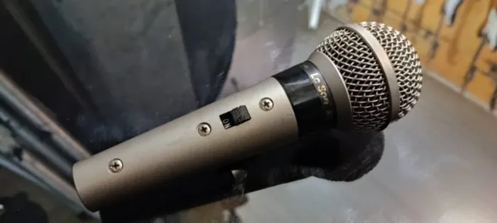 MICROFONE LESON SM58