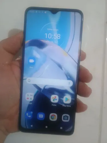 Celular E22 128GB