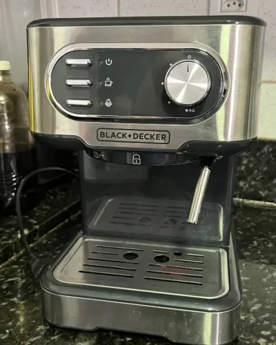 Cafeteira BLACK+DECKER Multicápsulas CE1100G-B2 - Excelente Estado