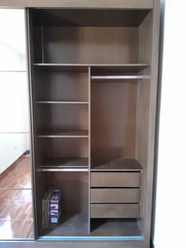 Guarda roupa casal