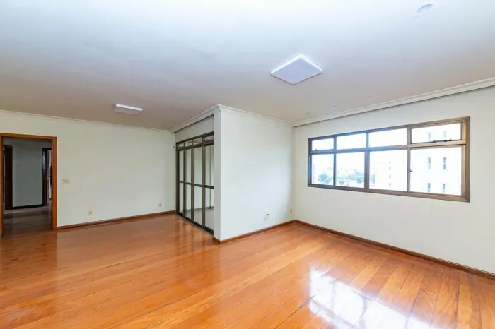 Apartamento à Venda - Coração Eucarístico, 4 Quartos, 148 m2