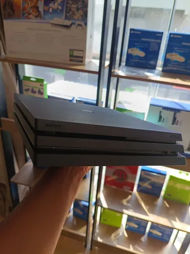 Ps4 pró + controle pronto para desbloquear 12.02