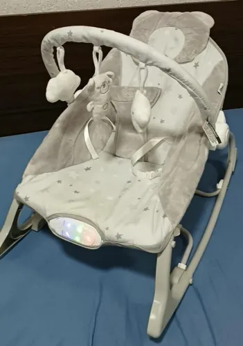 Cadeira vibratório para bebê