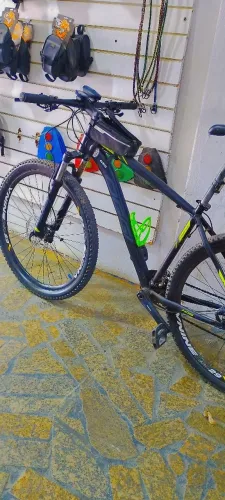 Vendo bicicleta oggi aro 29