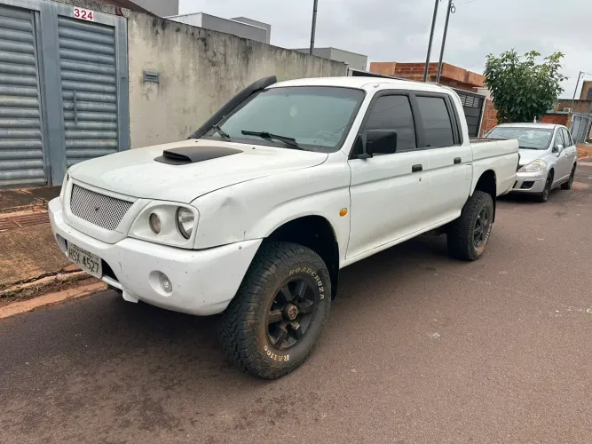 Mitsubishi L200 GL 2.5 4X4 CD Diesel 2007