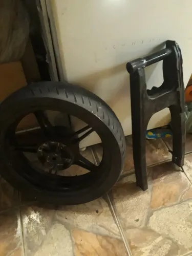 Balança e roda cb 300