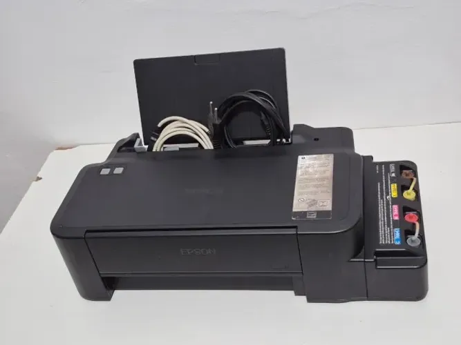 Impressora Epson L120 usada com defeito, acompanha: tintas, cabos e peças novas