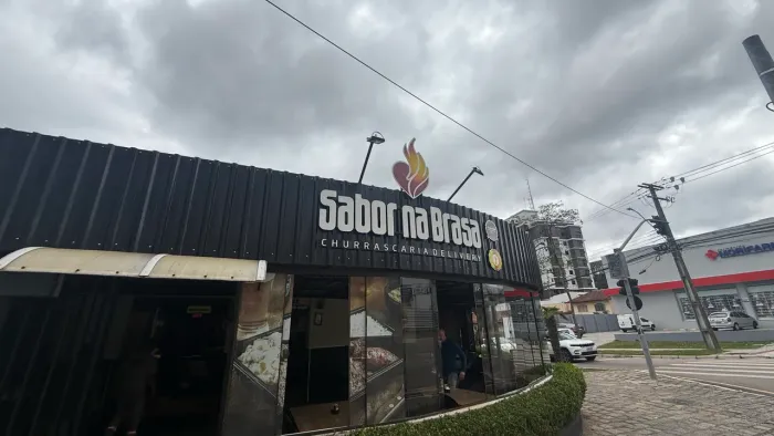 Vaga para ajudante de cozinha diurno 